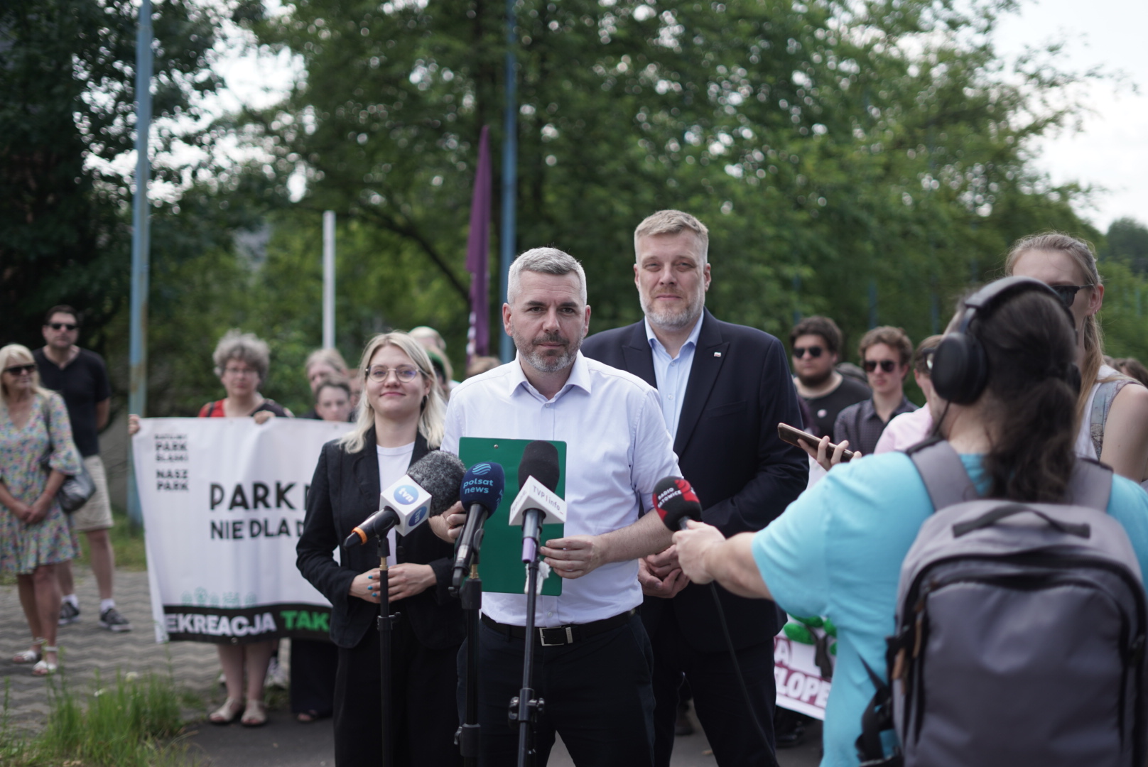 Zandberg i Konieczny w Chorzowie: ochronić Park Śląski przed deweloperką - zdjęcie
